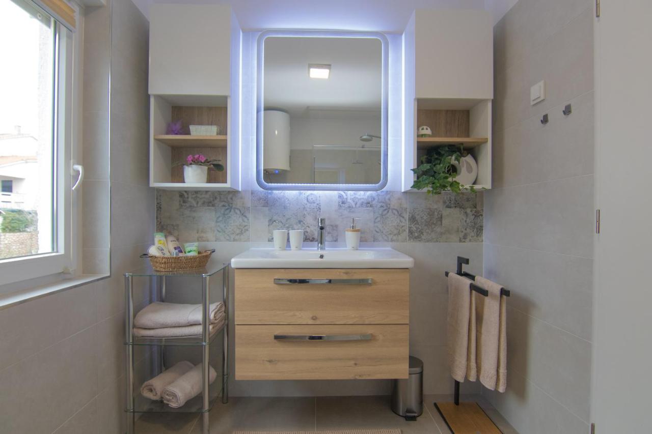 Apartment Neda Krk Town Kültér fotó